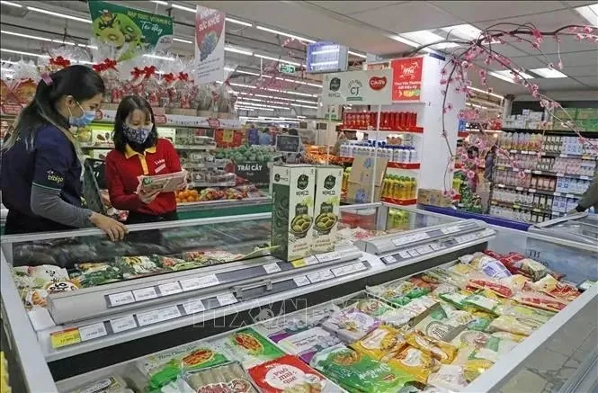Vietnam balances supply and demand to prepare for Tet shopping season Vietnam manages supply and demand in preparation for the Tet shopping season
