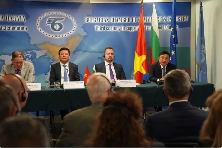At Vietnam - Bulgaria trade and investment cooperation talk. (Photo: VNA) At Vietnam - Bulgaria trade and investment cooperation talk. (Photo: VNA)