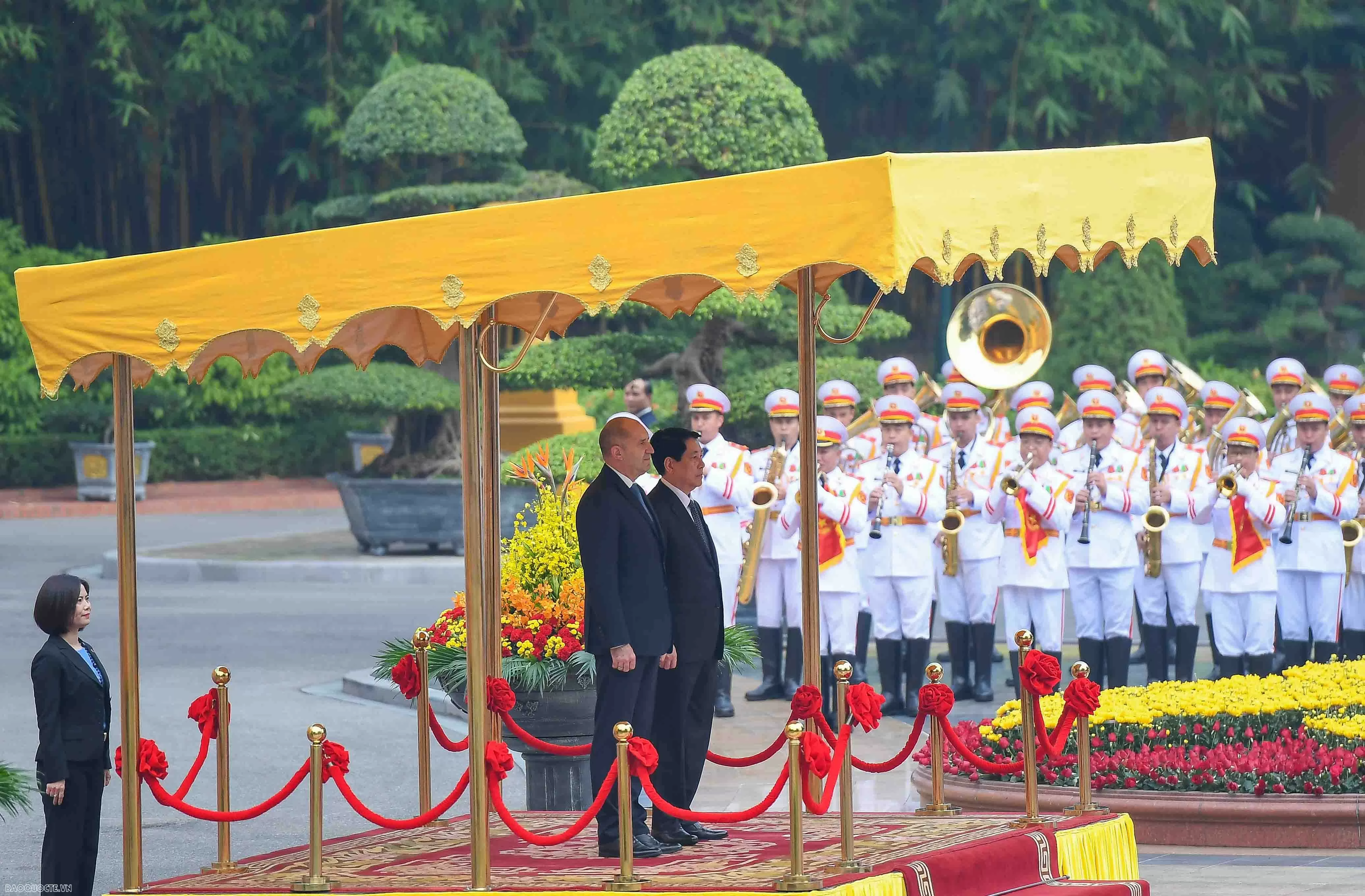 Welcome ceremony held for Bulgarian President Rumen Radev in Hanoi Welcome ceremony held for Bulgarian President Rumen Radev in Hanoi