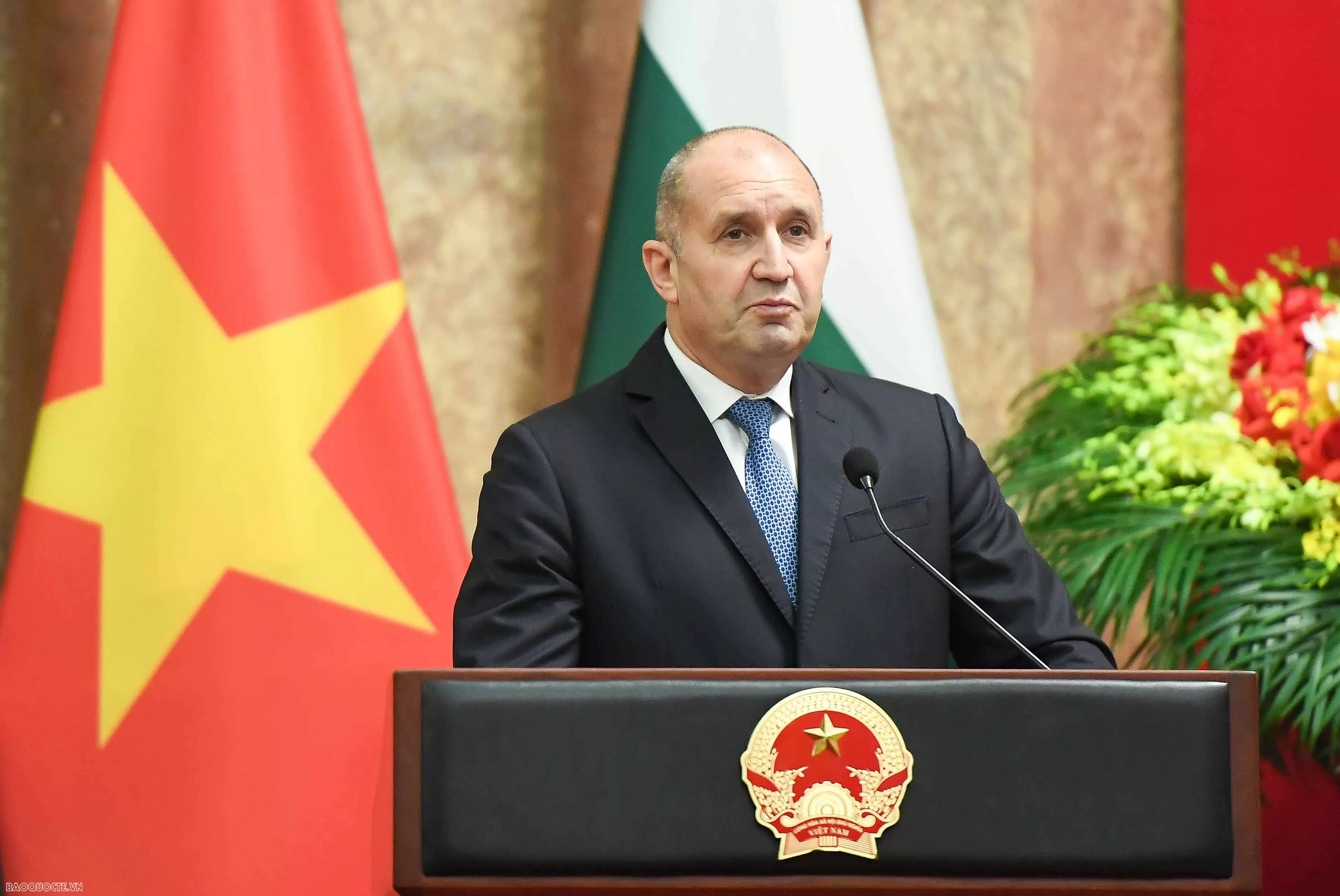 Vietnam, Bulgaria Presidents hold press conference announcing measures to enhance cooperation Vietnam, Bulgaria Presidents hold press conference announcing measures to enhance cooperation