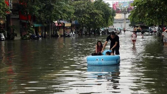 PM Pham Minh Chinh signed dispatch for swift response to floods in central region