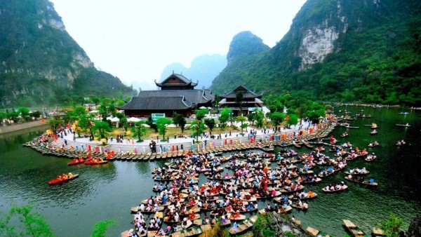 Ninh Binh draws international visitors with its traditional Tet products