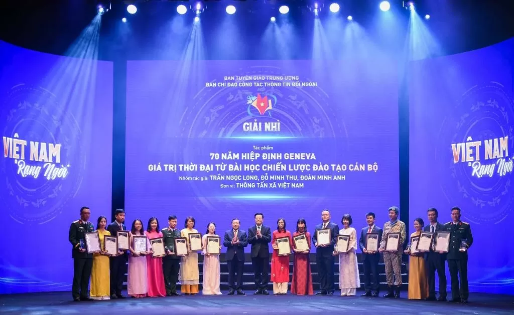 10th National External Information Service Awards ceremony showcases Vietnam's standing 10th National External Information Service Awards ceremony showcases Vietnam's standing