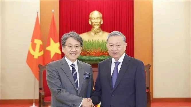 General Secretary To Lam receives leader of Japan Bank for International Cooperation