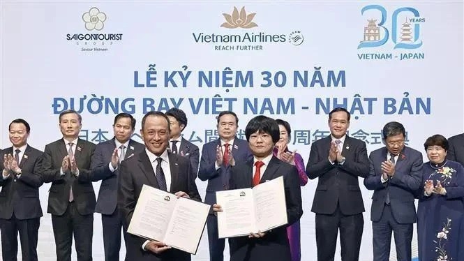NA Chairman Tran Thanh Man attends celebration marking 30 years of Vietnam-Japan direct air route