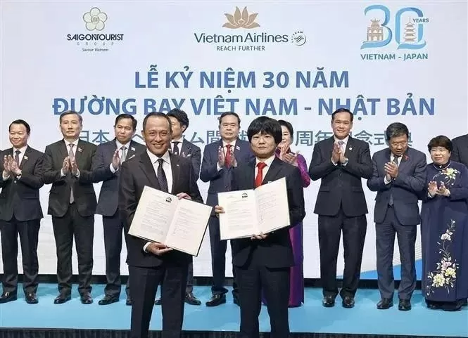 NA Chairman Tran Thanh Man attends celebration marking 30 years of Vietnam-Japan direct air route NA Chairman Tran Thanh Man attends celebration marking 30 years of Vietnam-Japan direct air route