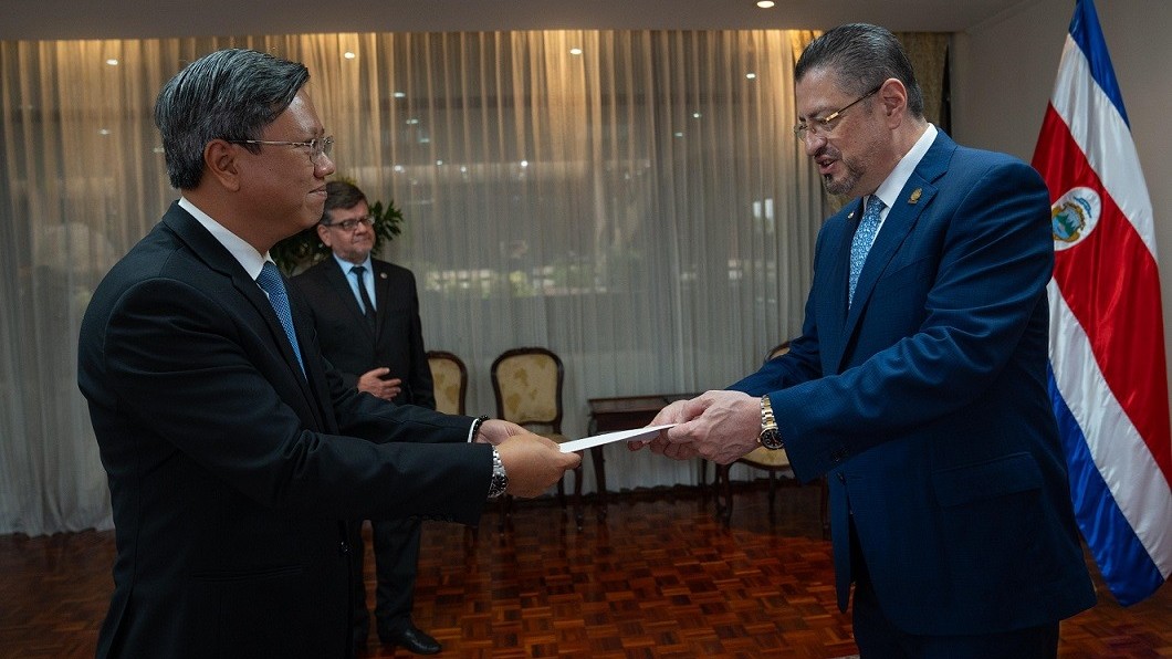 Costa Rica wants to enhance cooperation with Vietnam: President