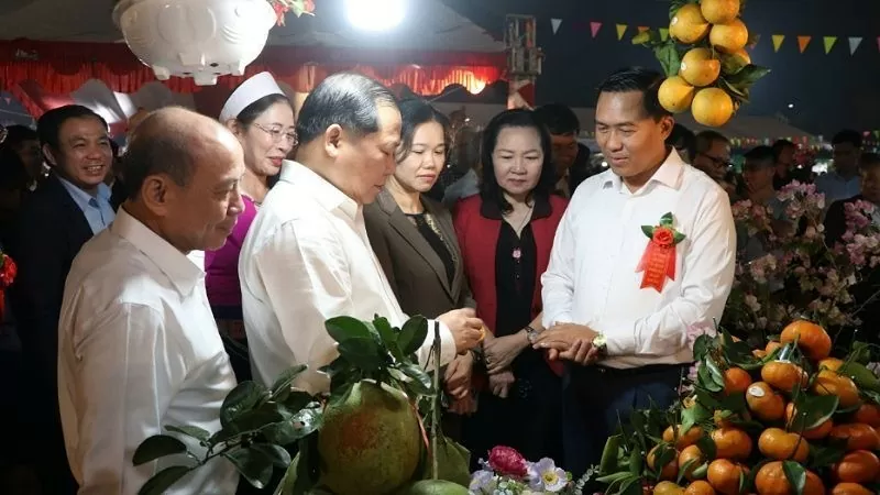 Cao Phong Orange Festival and Trade-Tourism Fair underway in Hoa Binh. (Photo: NDO) Cao Phong Orange Festival and Trade-Tourism Fair underway in Hoa Binh. (Photo: NDO)