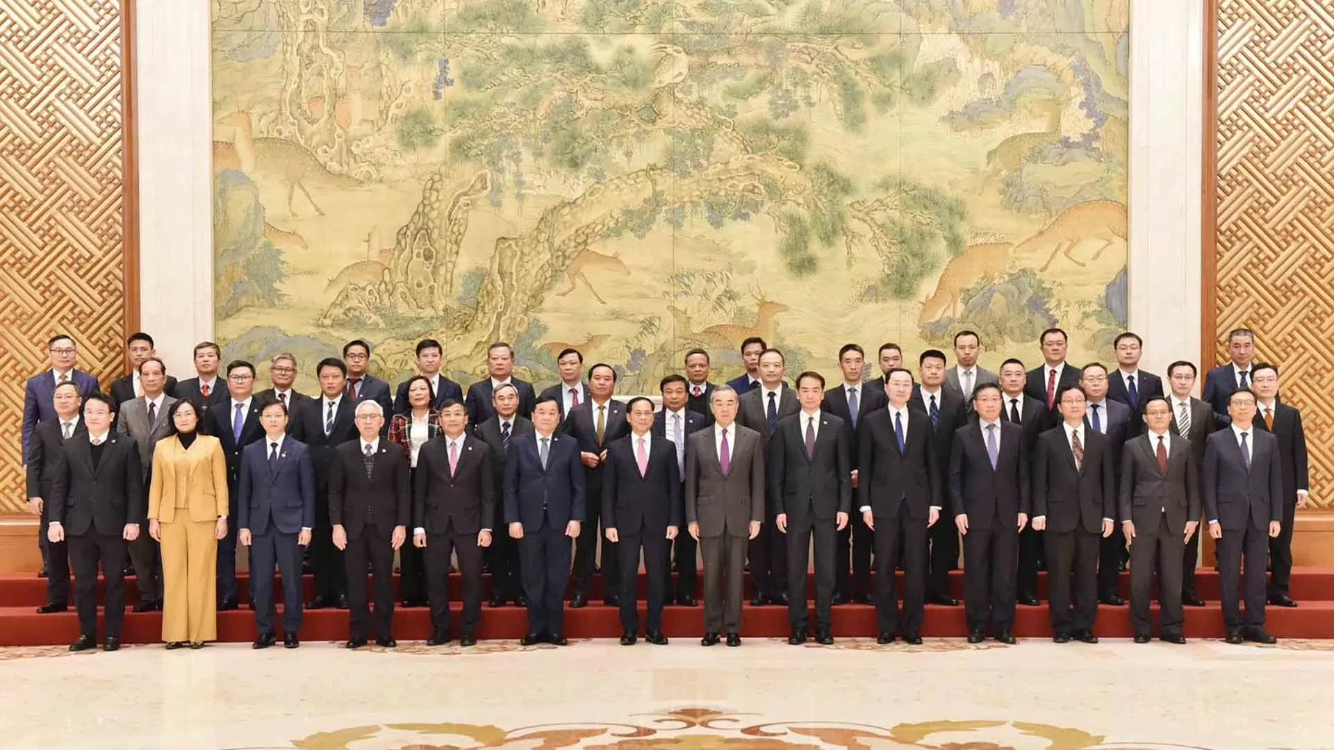 Vietnam - China Steering Committee for Bilateral Cooperation convened 16th meeting in Beijing Vietnam - China Steering Committee for Bilateral Cooperation convened 16th meeting in Beijing