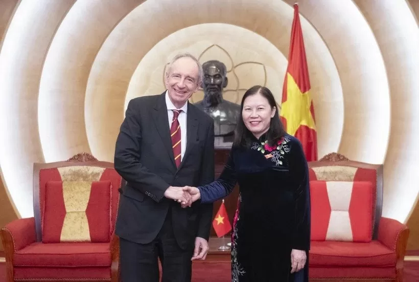 NA official receives Polish Secretary of State NA official receives Polish Secretary of State