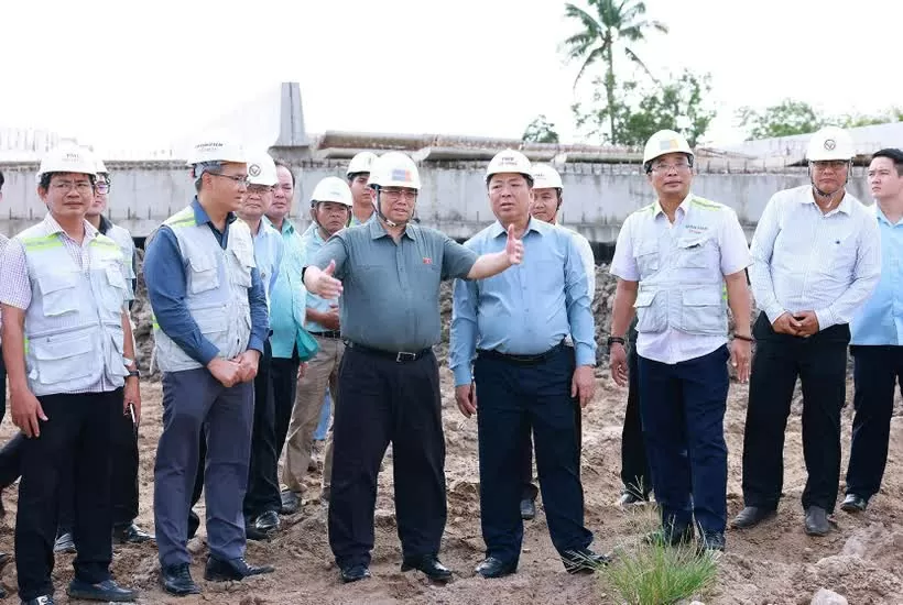 PM Pham Minh Chinh inspects Can Tho-Ca Mau Expressway project PM Pham Minh Chinh inspects Can Tho-Ca Mau Expressway project