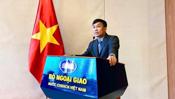 Deputy FM Nguyen Minh Vu welcomes French diplomats in Asia