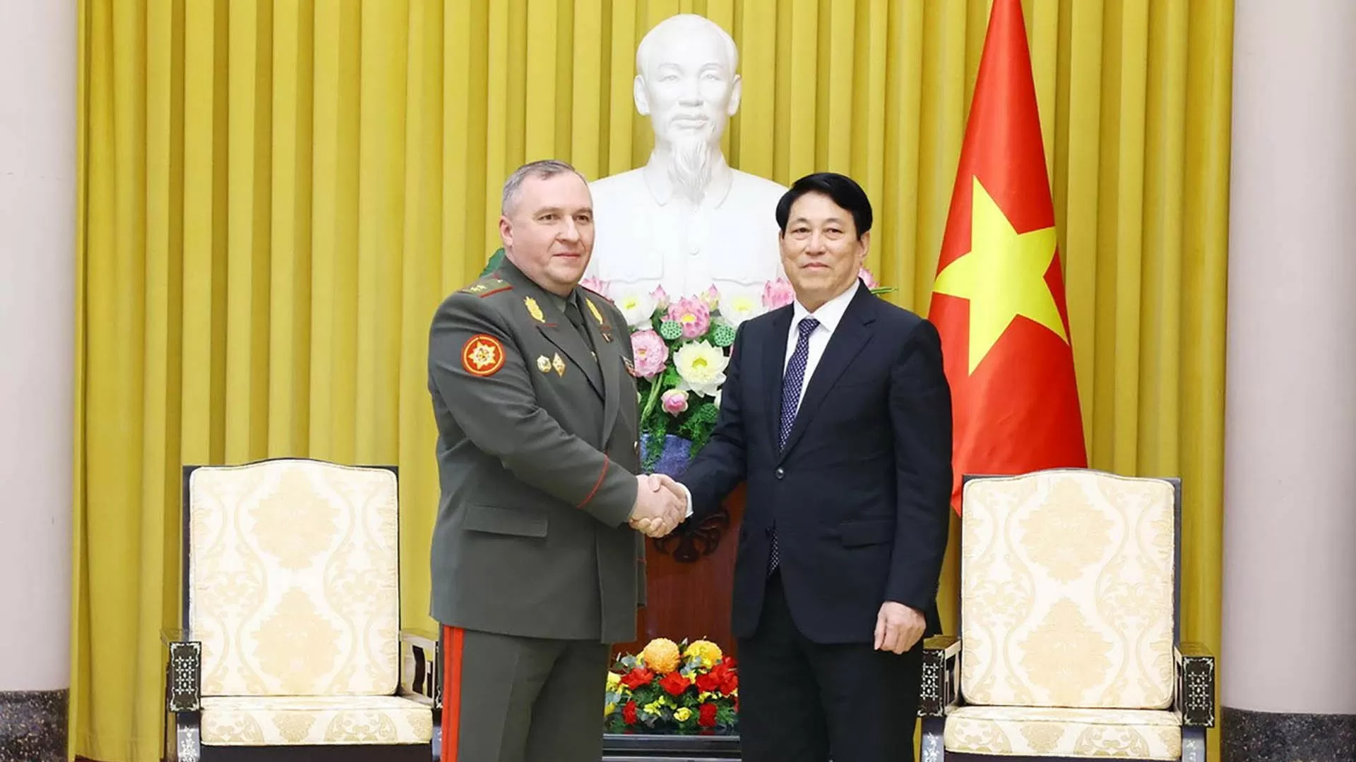 President Luong Cuong receives Belarusian Defence Minister President Luong Cuong receives Belarusian Defence Minister
