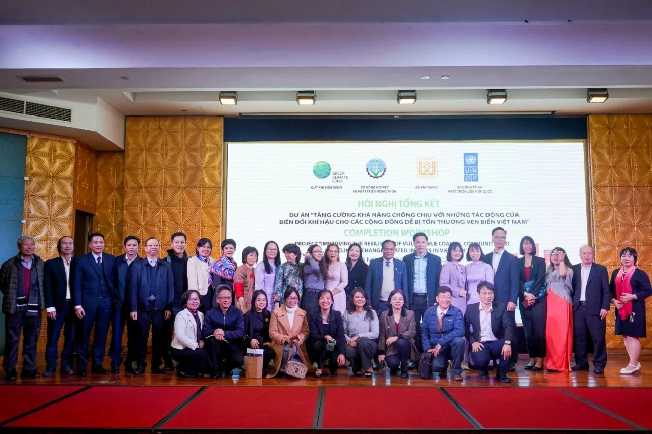 Delagates at the workshop to review the Project Building a sustainable future for coastal communities in the face of climate change