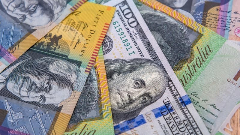 Reference exchange rate for the US dollar at 24,322 VND/USD on December 27, up 12 VND/USD