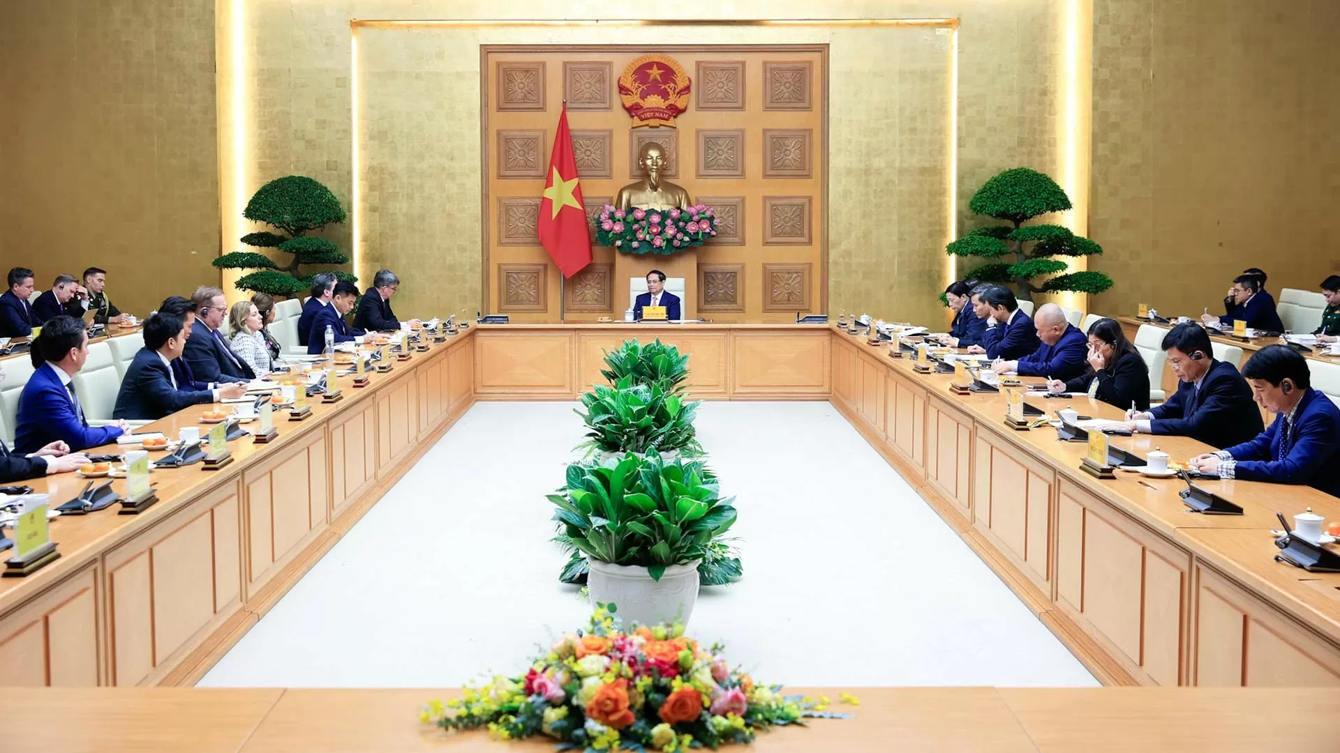 PM Pham Minh Chinh welcomes US aerospace, defence, security enterprises PM Pham Minh Chinh welcomes US aerospace, defence, security enterprises