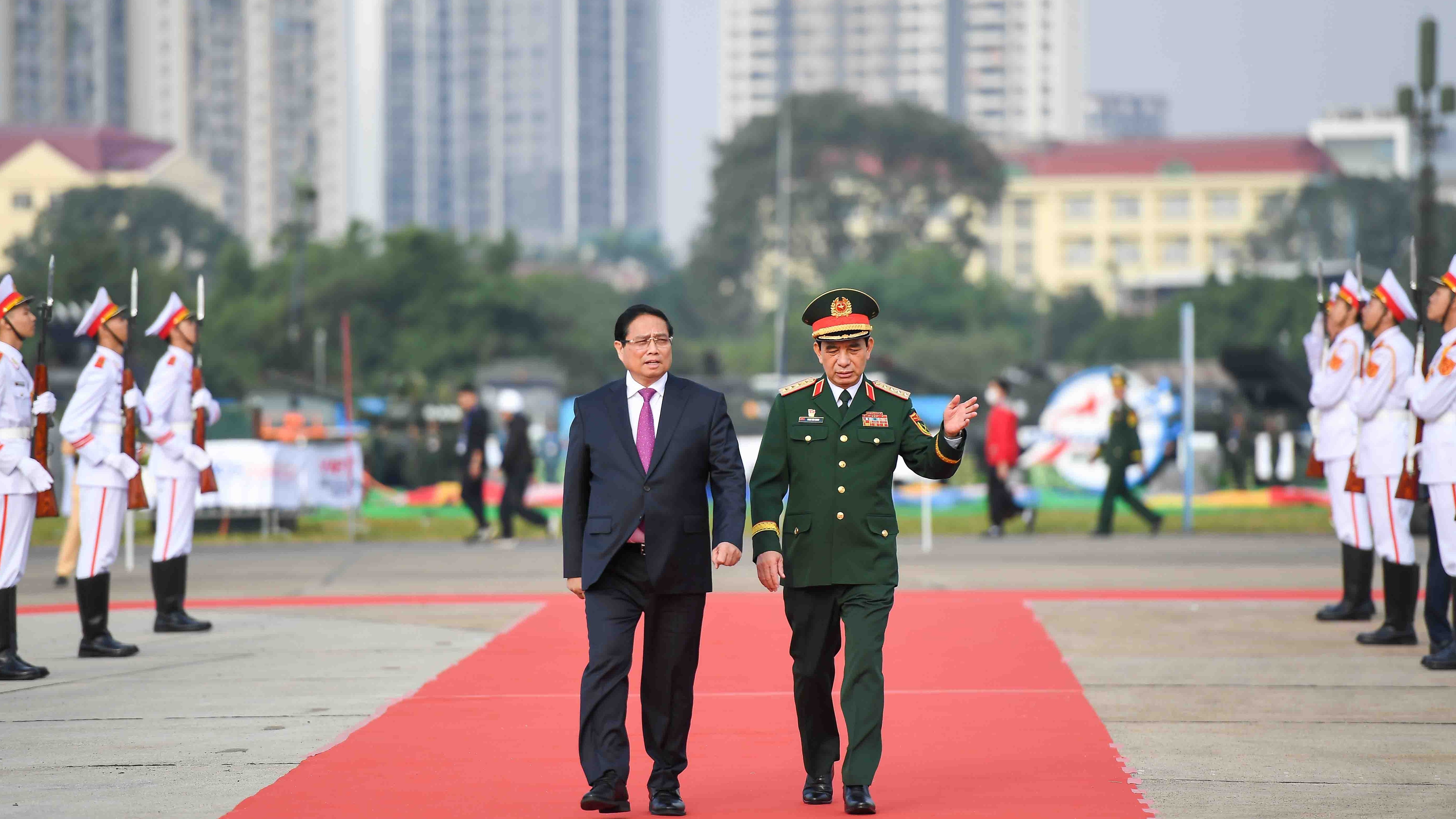 PM Pham Minh Chinh highlighted message of peace, cooperation, development at Int’l Defence Expo