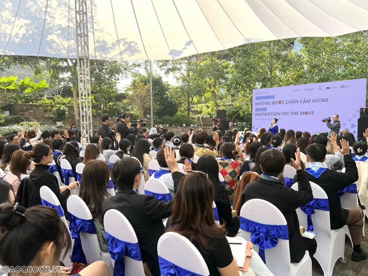 Empowering youth and migrants: IOM foster balanced migration narratives Empowering youth and migrants: IOM foster balanced migration narratives