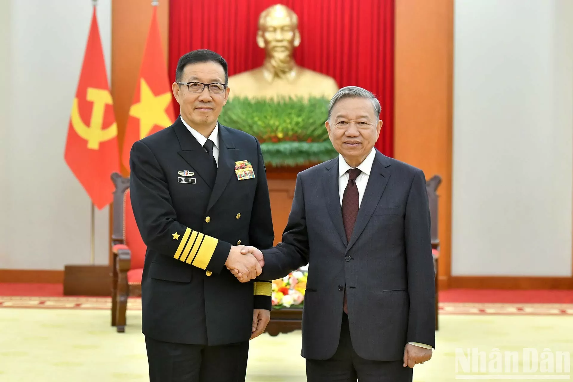 General Secretary To Lam receives Chinese Minister of Defence Dong Jun General Secretary To Lam receives Chinese Minister of Defence Dong Jun