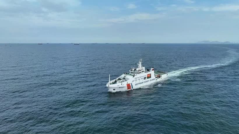 Vietnamese, Indian coast guards conduct joint sea exercise