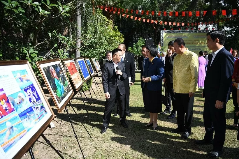 Photo exhibition showcases vibrant colours of Vietnam in Bangkok Photo exhibition showcases vibrant colours of Vietnam in Bangkok