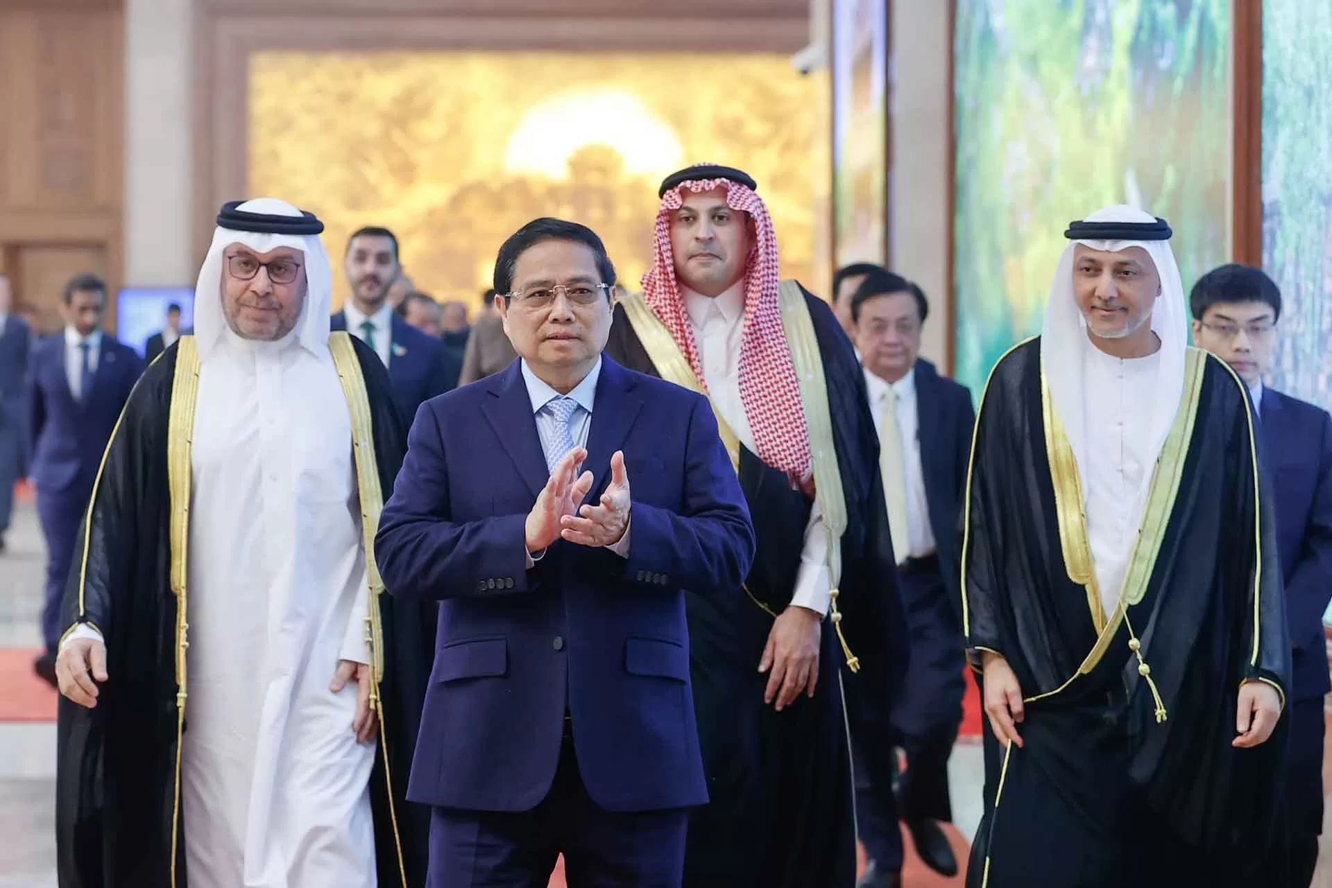 PM Pham Minh Chinh urges realisation of high-level agreements with Saudi Arabia, UAE, Qatar PM Pham Minh Chinh urges realisation of high-level agreements with Saudi Arabia, UAE, Qatar