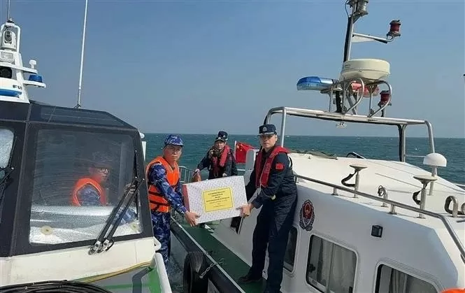 Vietnam, China conduct 4th joint patrol in northern waters of Gulf of Tonkin Vietnam, China conduct 4th joint patrol in northern waters of Gulf of Tonkin