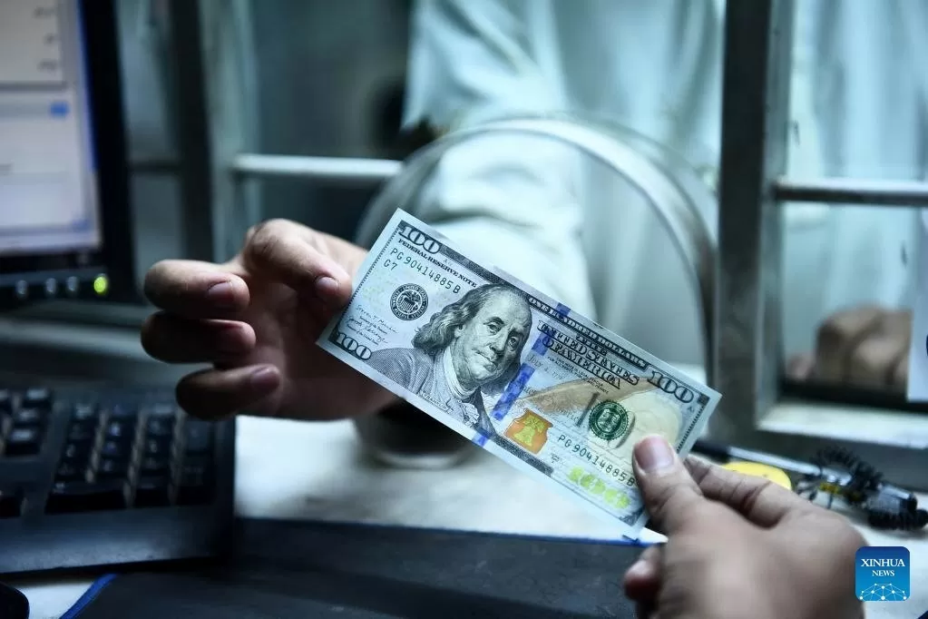 Reference exchange rate for the US dollar at 24,308 VND/USD on December 25, down 7 VND/USD. (Source: XInhua) Reference exchange rate for the US dollar at 24,308 VND/USD on December 25, down 7 VND/USD. (Source: XInhua)