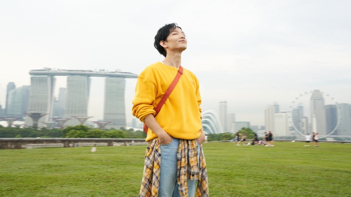 The Singapore Tourism Board partners with Vietnamese singer Hoang Dung for tourism campaign