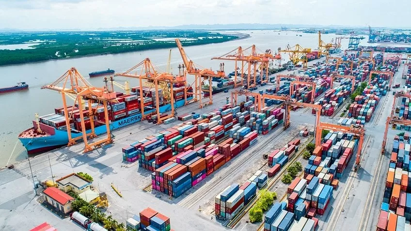 Tan Vu Port handles one million TEUs for the fourth consecutive year Tan Vu Port handles one million TEUs for the fourth consecutive year