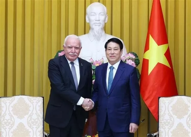 President Luong Cuong hosts Special Envoy of Palestinian President President Luong Cuong hosts Special Envoy of Palestinian President