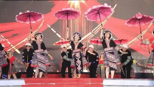 Festival honours panpine of Mong people