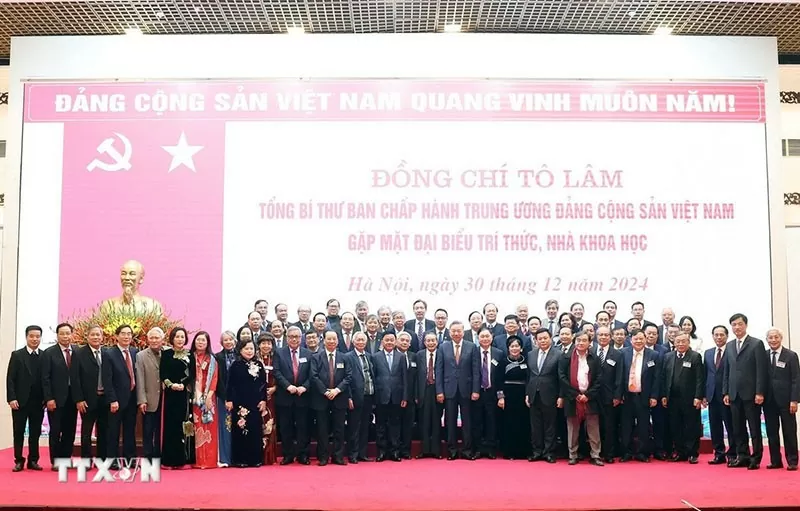 General Secretary To Lam receives prominent intellectuals, scientists nationwide General Secretary To Lam receives prominent intellectuals, scientists nationwide