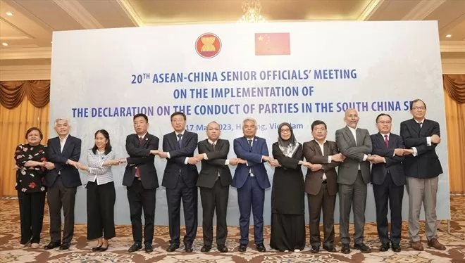 Các đại biểu tại Hội nghị Quan chức Cao cấp ASEAN - Trung Quốc lần thứ 20 về thực hiện Tuyên bố ứng xử của các bên tại Biển Đông (SOM DOC). Ảnh: Bộ Ngoại giao Các đại biểu tại Hội nghị Quan chức Cao cấp ASEAN - Trung Quốc lần thứ 20 về thực hiện Tuyên bố ứng xử của các bên tại Biển Đông (SOM DOC). Ảnh: Bộ Ngoại giao