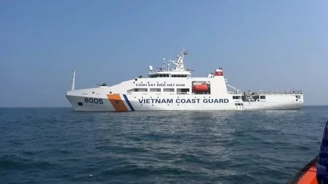 Coast Guard Region 3 Command rescued foreign fishermen in distress off Ba Ria – Vung Tau’s coast Coast Guard Region 3 Command rescued foreign fishermen in distress off Ba Ria – Vung Tau’s coast
