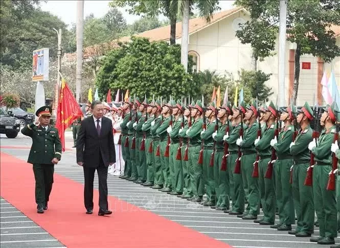 General Secretary To Lam works with Binh Duong Military Command General Secretary To Lam works with Binh Duong Military Command