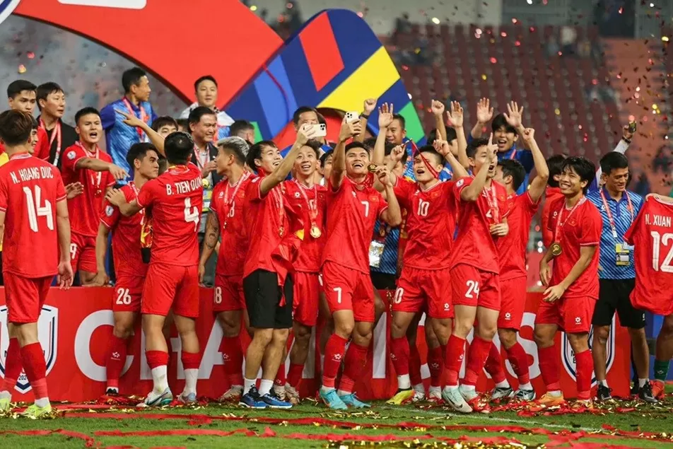 Đội tuyển Việt Nam xứng đáng lên ngôi vô địch ASEAN Cup 2024. (Nguồn: Facebook CLB Hà Nội) Đội tuyển Việt Nam xứng đáng lên ngôi vô địch ASEAN Cup 2024. (Nguồn: Facebook CLB Hà Nội)