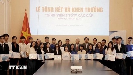 Vietnamese students in Russia promote homeland in ceremony