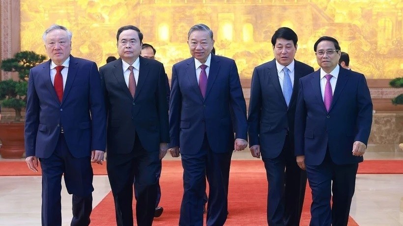 Conference reviews operations of Government, local administrations in 2024 and sketch out tasks for 2025.