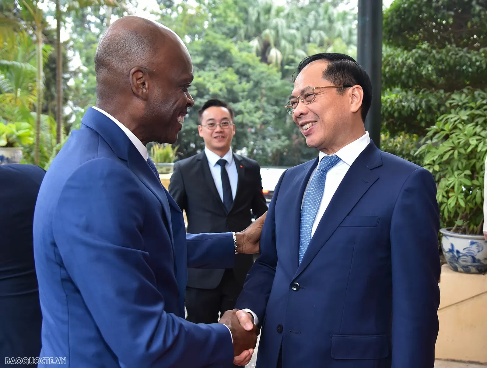 Vietnam, Togo Foreign Ministers hold talks to develop relations in effective, substantive manner Vietnam, Togo Foreign Ministers hold talks to develop relations in effective, substantive manner