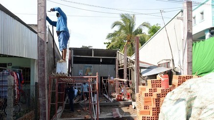 Can Tho works to ensure 100% of eligible residents receive new homes