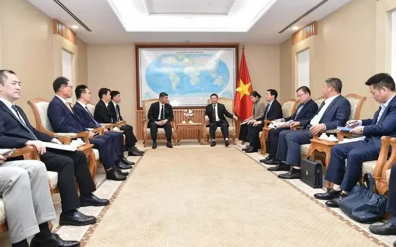 Deputy PM Ho Duc Phoc urges Charmvit Group to serve as bridge to attract Korean investors to Vietnam Deputy PM Ho Duc Phoc urges Charmvit Group to serve as bridge to attract Korean investors to Vietnam