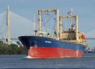 Eighteen Vietnamese fishermen aboard sunken ship to return home soon Eighteen Vietnamese fishermen aboard sunken ship to return home soon