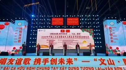 Vietnamese, Chinese border residents held exchange festival in China's Yunnan province