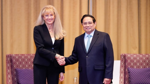 Prime Minister Pham Minh Chinh receives Polish companies’ leaders