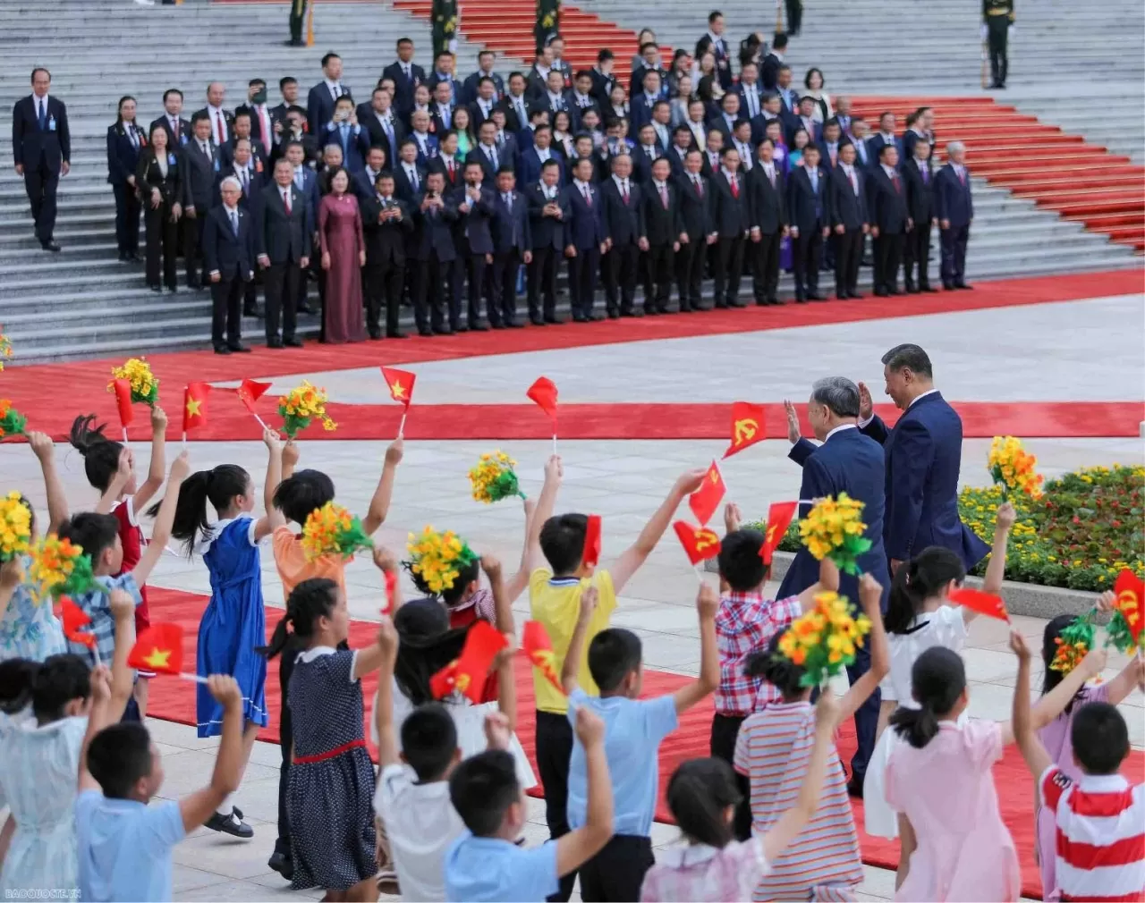 Ambassador Nguyen Van Tho: Develop Vietnam-China people-to-people exchanges in right direction and progress further Ambassador Nguyen Van Tho: Develop Vietnam-China people-to-people exchanges in right direction and progress further