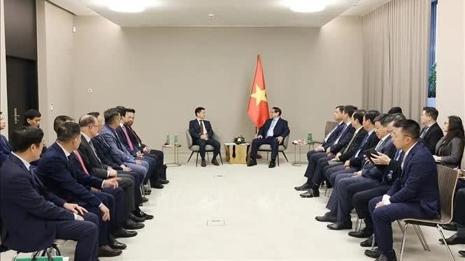 Prime Minister works with leaders of prominent Vietnamese businesses in Czech Republic, Europe