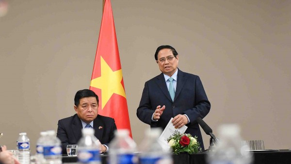 PM Pham Minh Chinh had a working session with Vietnam Innovation Network in Europe