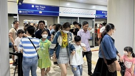 HCM City’s first metro line to operate overnight on Tet (Lunar New Year) Eve
