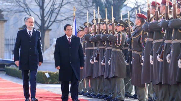 Welcome ceremony held for Prime Minister Pham Minh Chinh in Prague